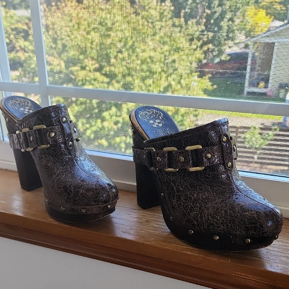 Vince Camuto Black Brown Crackle Leather Studded Platform Mules Grunge Y2K - Picture 10 of 16
